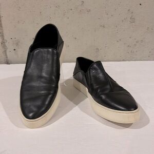 Vince Black Leather Garvey Slip On Loafer W/Collapsable Heel - Size 8